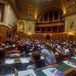 L'hémicycle vu de la place de Faustine